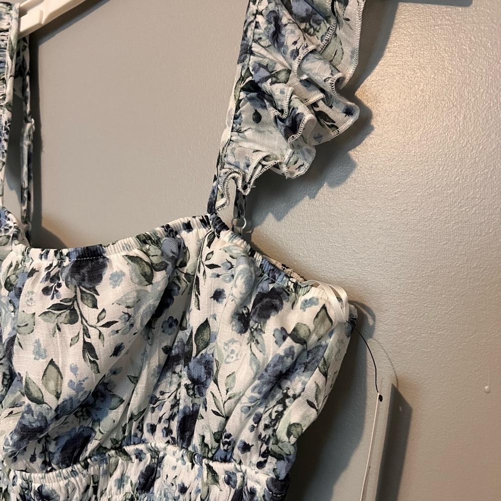 Francesca’s Tank top - Picture 2 of 6